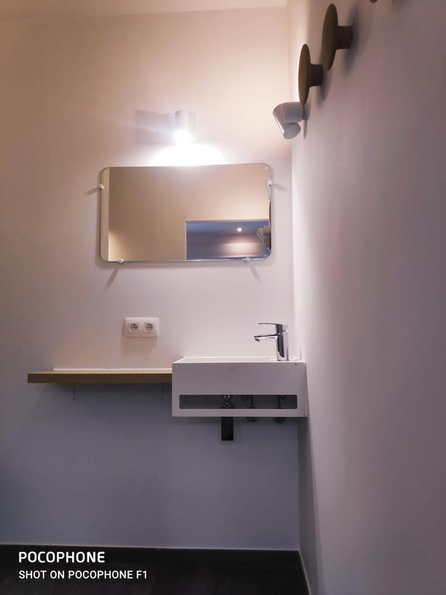 Daynight Sauveniere Apartment Лиеж Стая снимка
